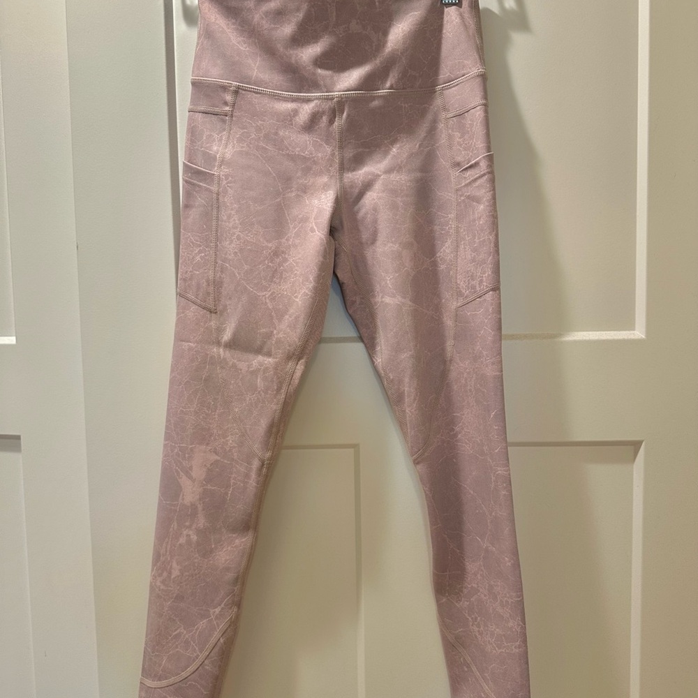Women’s Zyia Light n Tight Hi-rise 7/8 leggings 24” Like New
